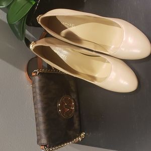 ❣️💫MARK DOWN💫❣️Michael Kors size 7 nude high heel shoes